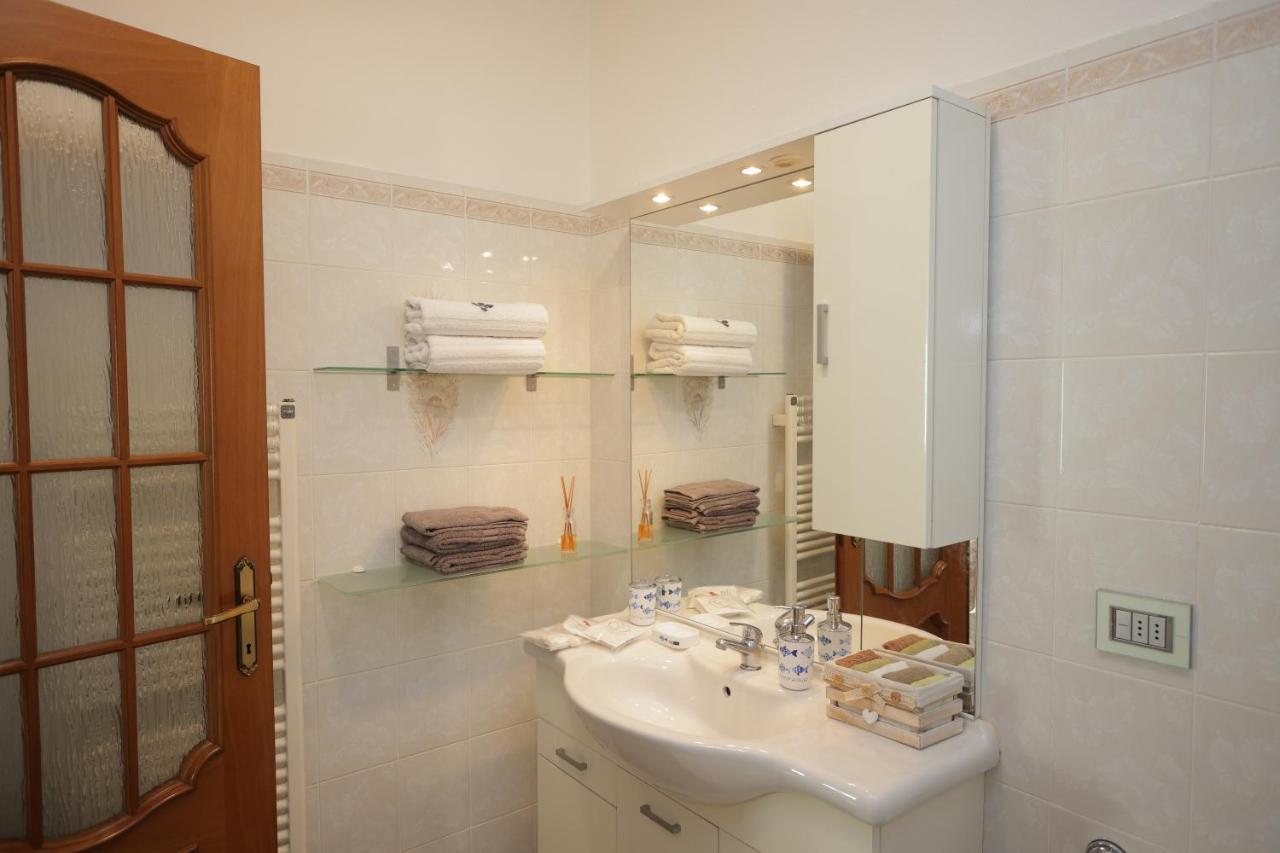 דירות Leivi La Casa Col Portico מראה חיצוני תמונה